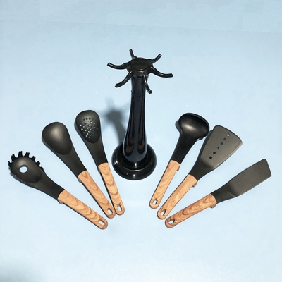2022 Kitchen Utensil Set Modern Design and Supportive Occasion Selection for Cooking