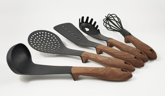 Kitchen Utensil Manufacturers Household Items and Utensils Set for Home Cooking